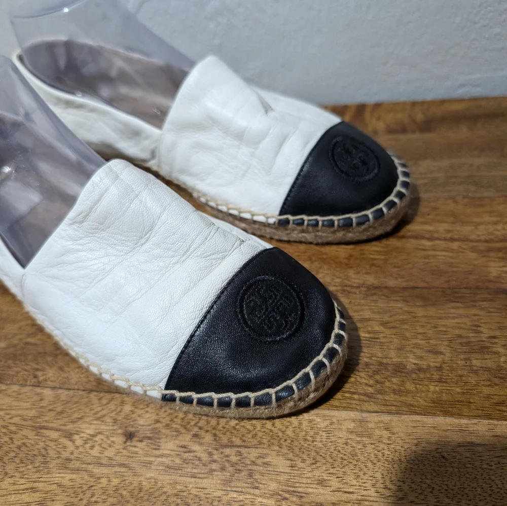 Tory Burch ColorBlock White & Black Cap‎ Toe Nappa Leather Espadrille Flats 10
